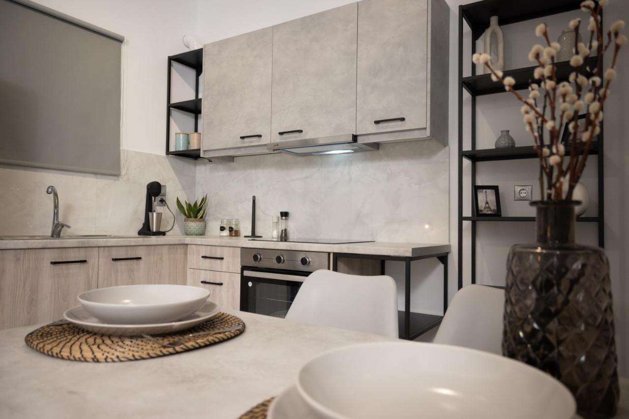 Thalia Apartments Kalamata Bagian luar foto