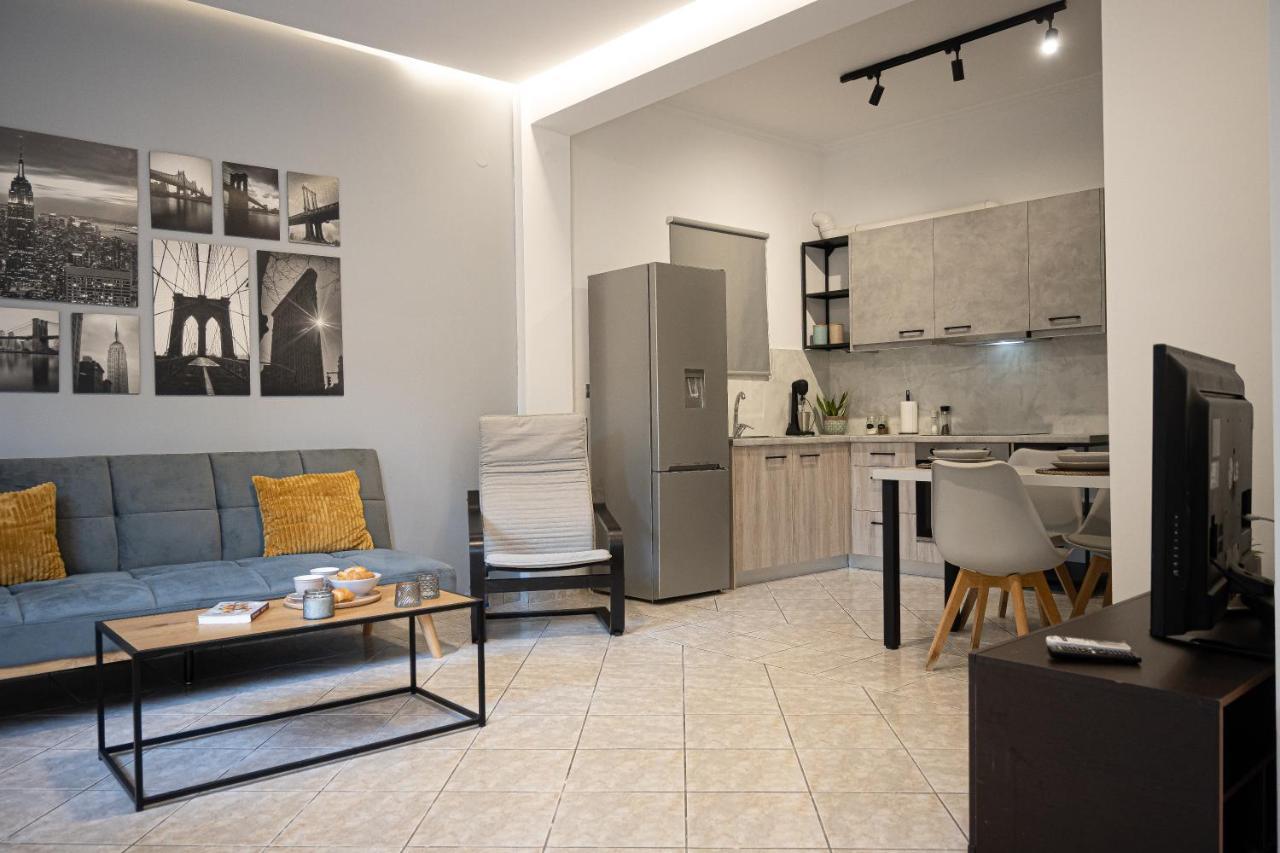 Thalia Apartments Kalamata Bagian luar foto